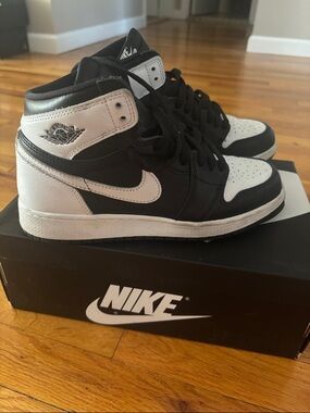 Nike Air Jordan 1 Retro High Sneakers